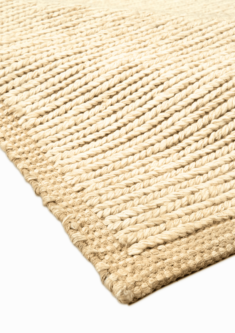 WoolenHandWovenRug_Clyra