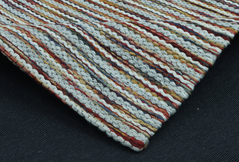 Woolen Handwoven Rug: ColorLines